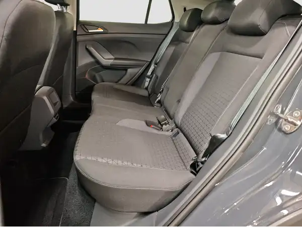 VW T-CROSS (9/16)