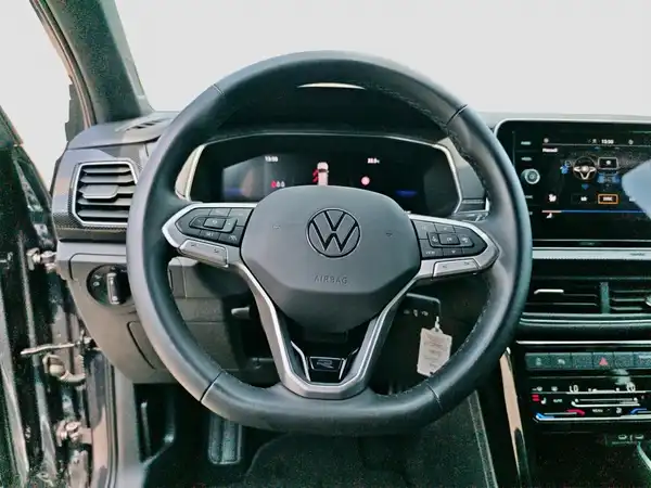 VW T-CROSS (11/16)