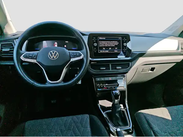 VW T-CROSS (10/16)