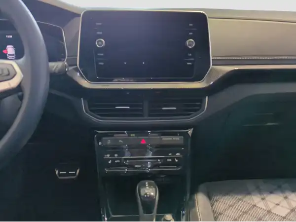 VW T-CROSS (12/16)