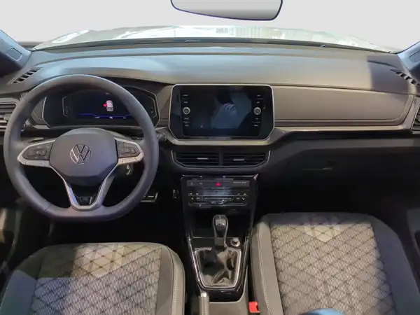 VW T-CROSS (10/16)