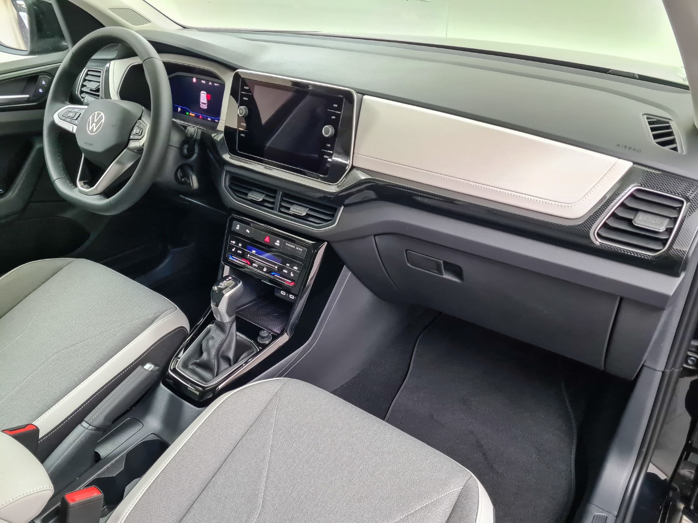 VW T-CROSS (18/18)