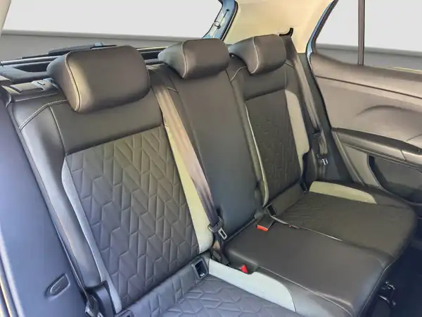 VW T-CROSS (15/16)