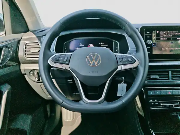VW T-CROSS (11/17)
