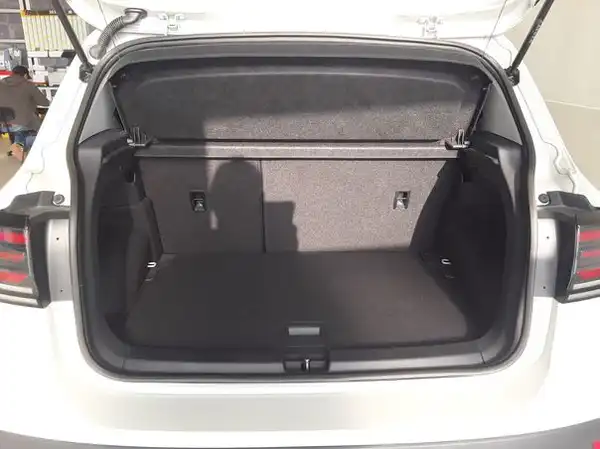 VW T-CROSS (8/8)