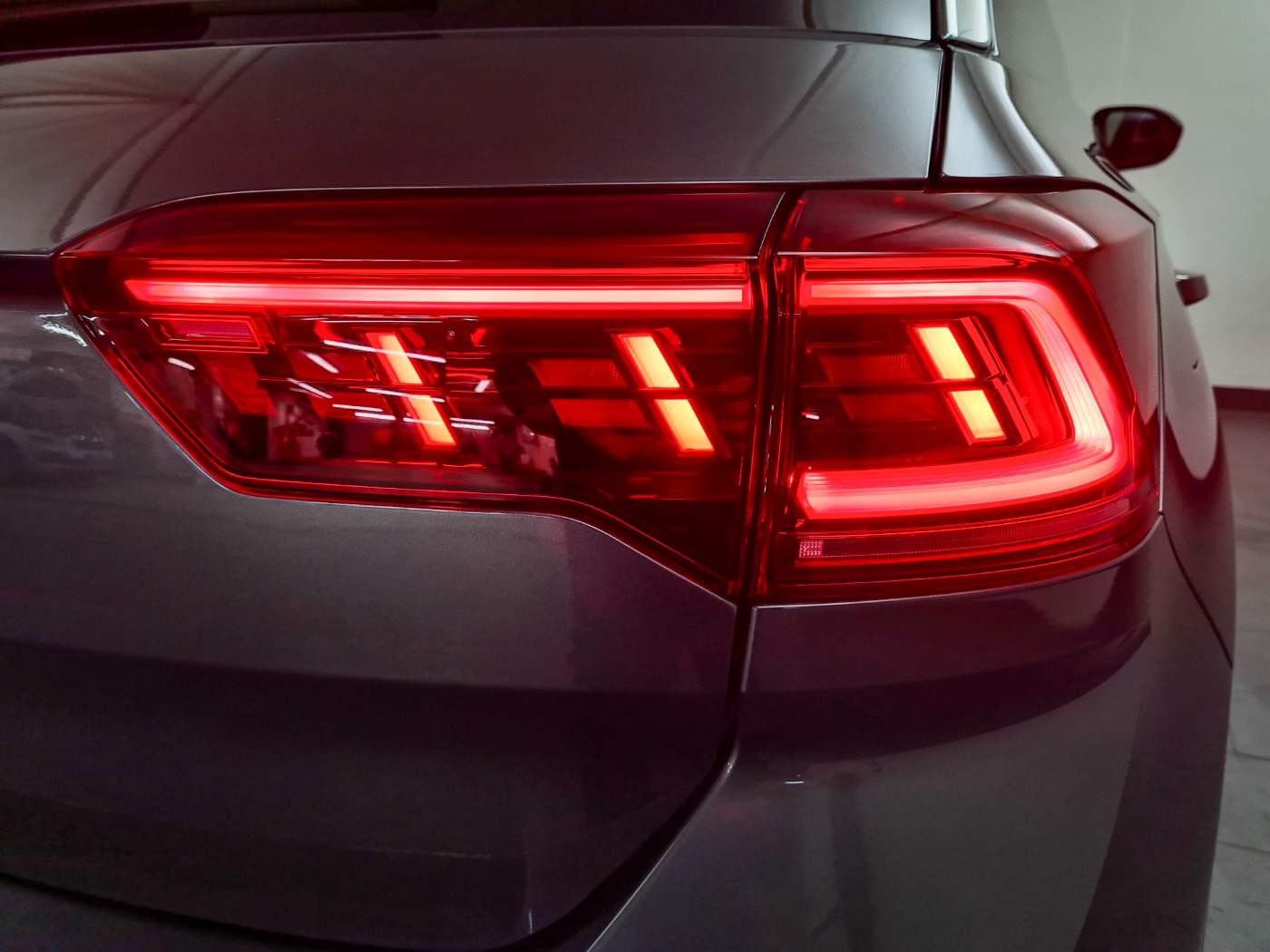 VW T-ROC (14/18)