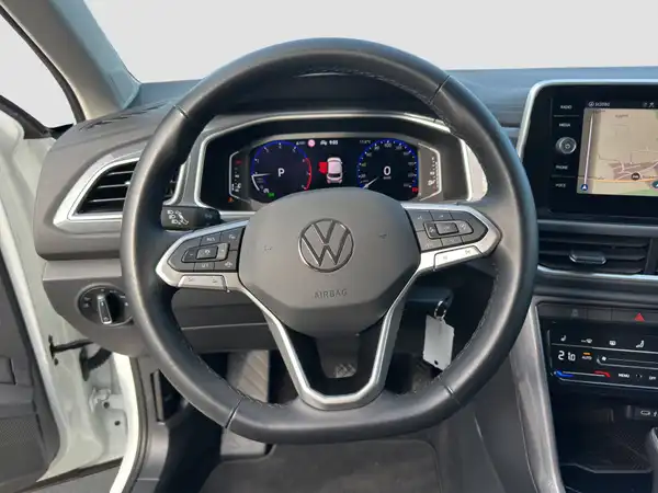 VW T-ROC (11/16)