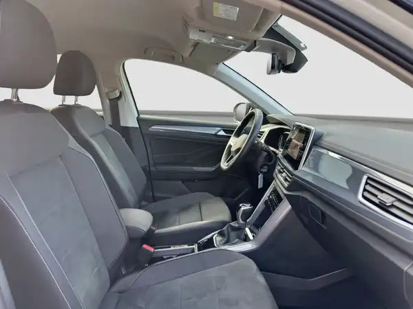 VW T-ROC (14/16)
