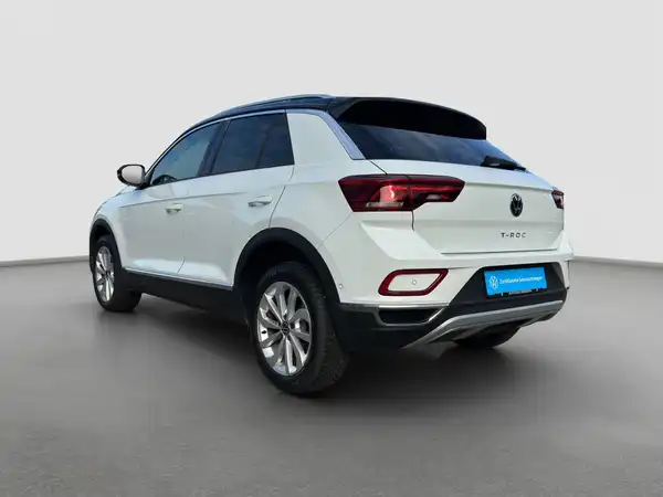 VW T-ROC (7/16)