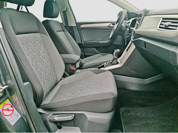 VW T-ROC (14/16)