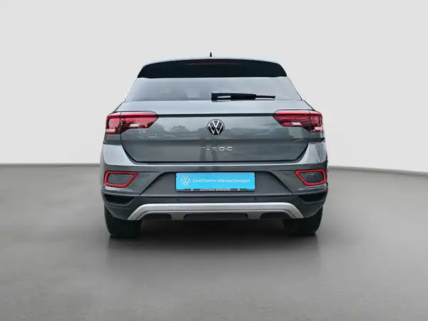 VW T-ROC (6/16)