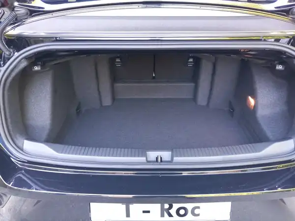 VW T-ROC CABRIOLET (13/16)