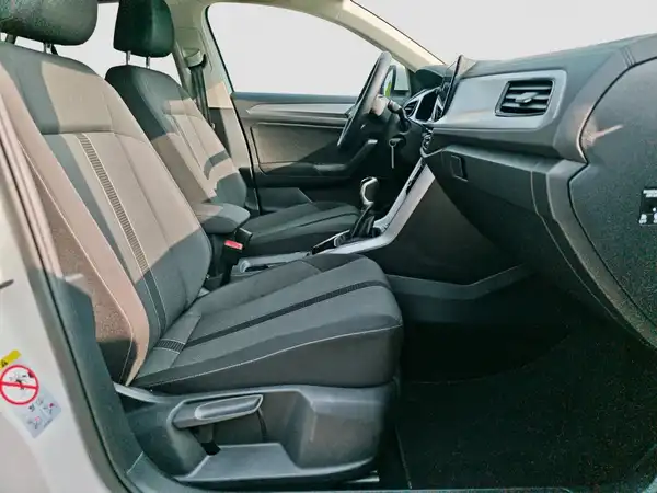 VW T-ROC (14/16)