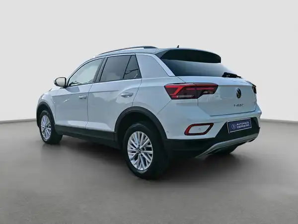 VW T-ROC (7/16)