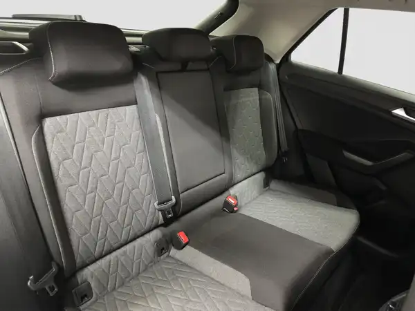 VW T-ROC (15/16)