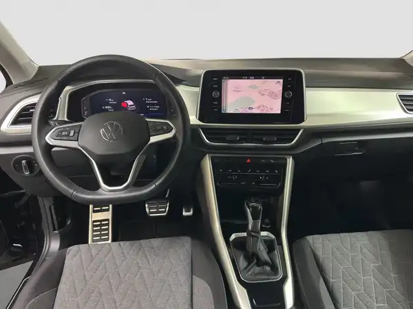 VW T-ROC (10/16)
