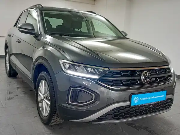 VW T-ROC (4/23)