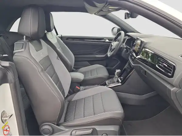 VW T-ROC CABRIOLET (14/16)
