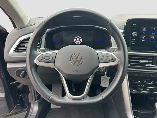 VW T-ROC (11/16)