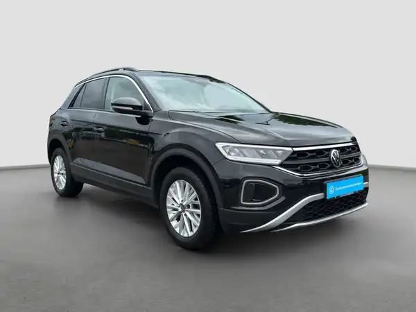 VW T-ROC (4/16)