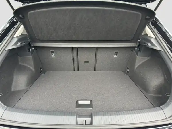 VW T-ROC (13/16)