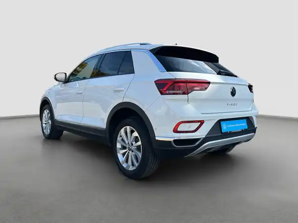 VW T-ROC (7/16)