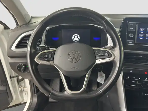 VW T-ROC (11/16)