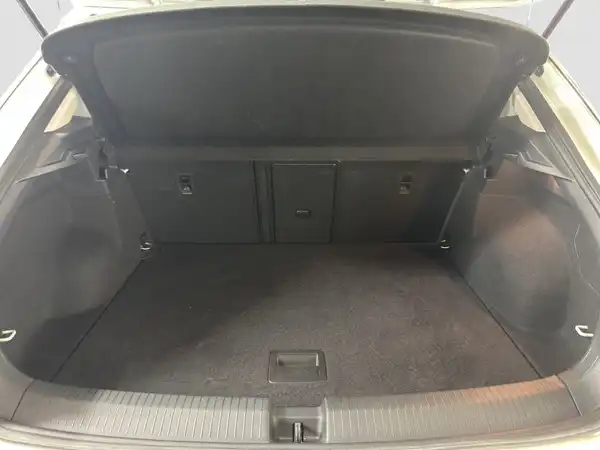 VW T-ROC (13/16)