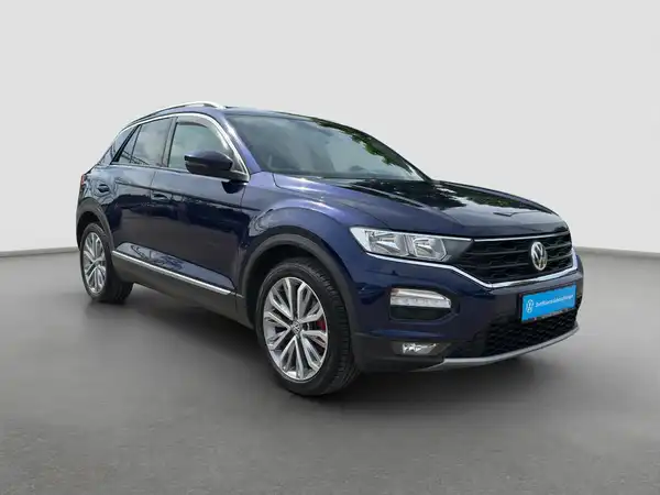 VW T-ROC (4/16)