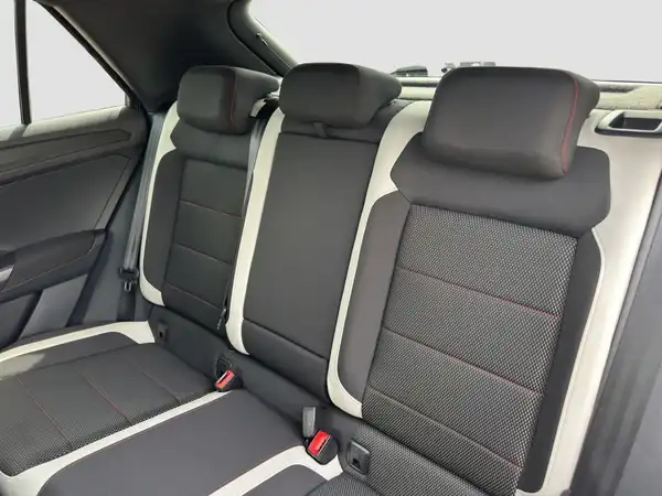VW T-ROC (9/16)