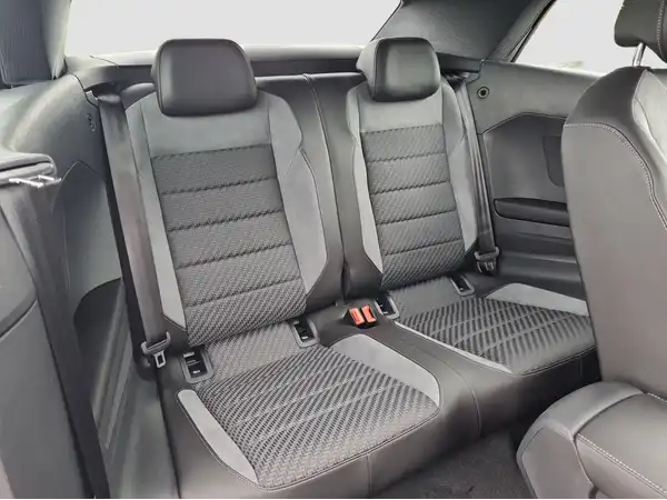 VW T-ROC CABRIOLET (15/16)