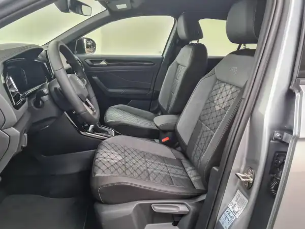 VW T-ROC (8/18)