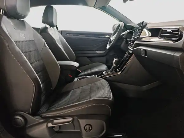 VW T-ROC CABRIOLET (14/16)