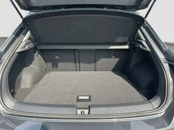 VW T-ROC (13/17)