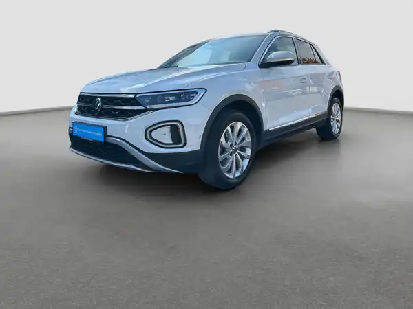 VW T-ROC (2/15)