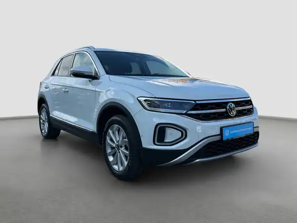 VW T-ROC (3/15)