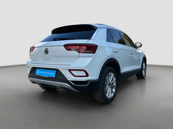 VW T-ROC (4/15)