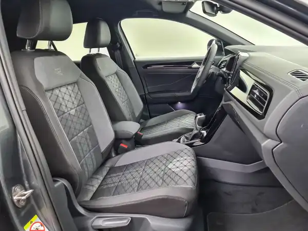 VW T-ROC (17/18)