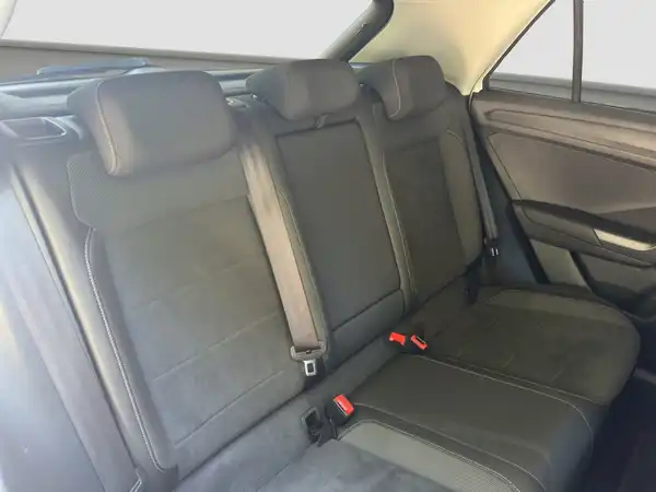 VW T-ROC (15/16)