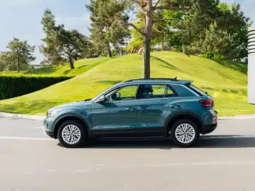T-Roc Life (1/4)