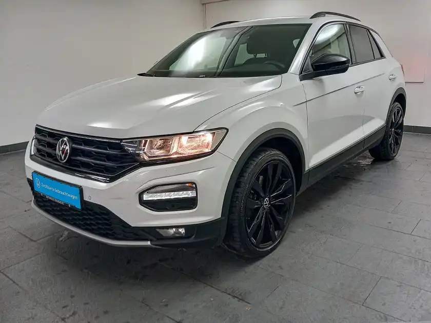 VW T-ROC (1/21)