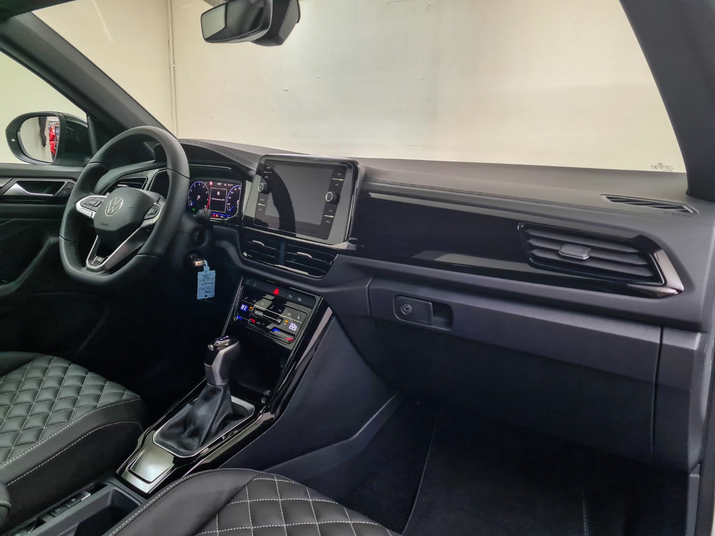 VW T-ROC CABRIOLET (13/13)