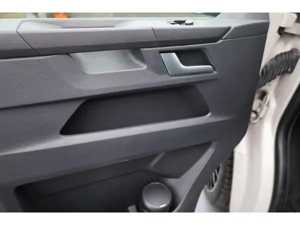 VW T6.1 MULTIVAN (12/24)