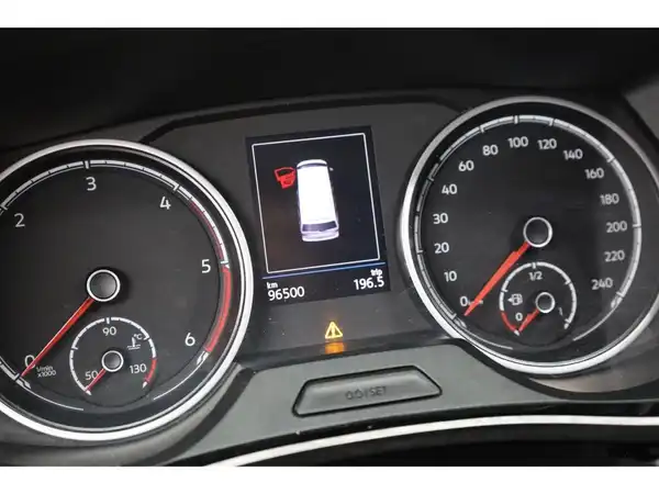 VW T6.1 MULTIVAN (13/24)