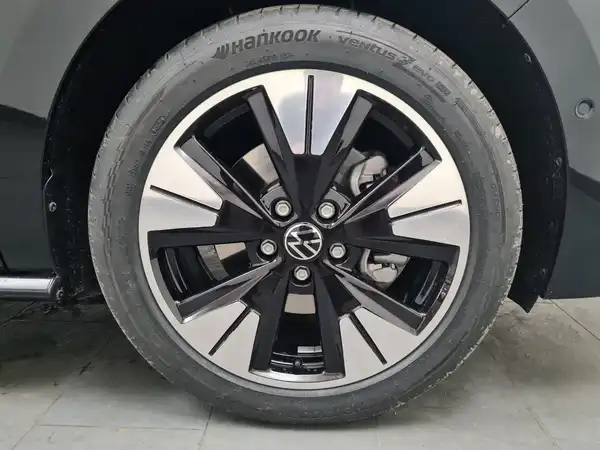 VW T7 MULTIVAN (16/20)