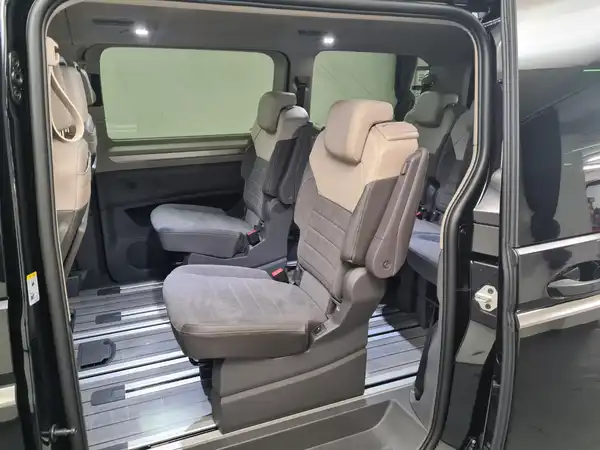 VW T7 MULTIVAN (9/20)