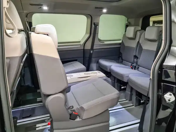 VW T7 MULTIVAN (8/17)