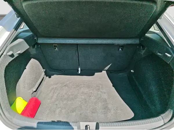 VW TAIGO (13/16)