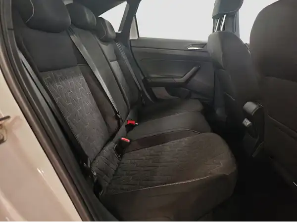 VW TAIGO (14/15)