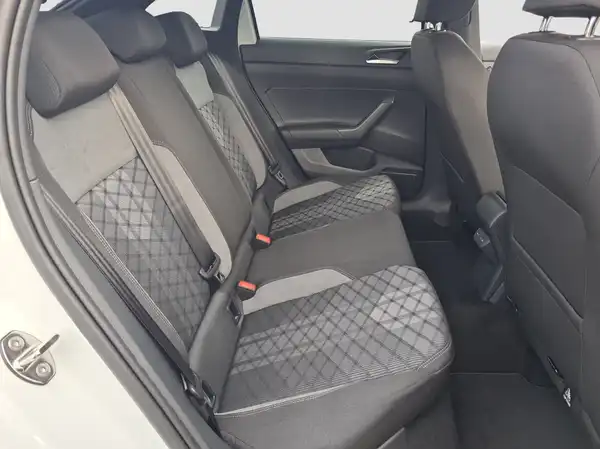 VW TAIGO R-LINE (15/16)